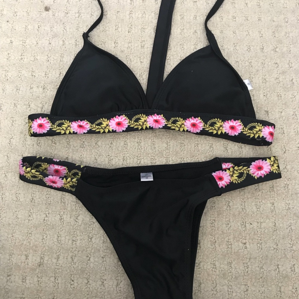 NWT Zaful bikini